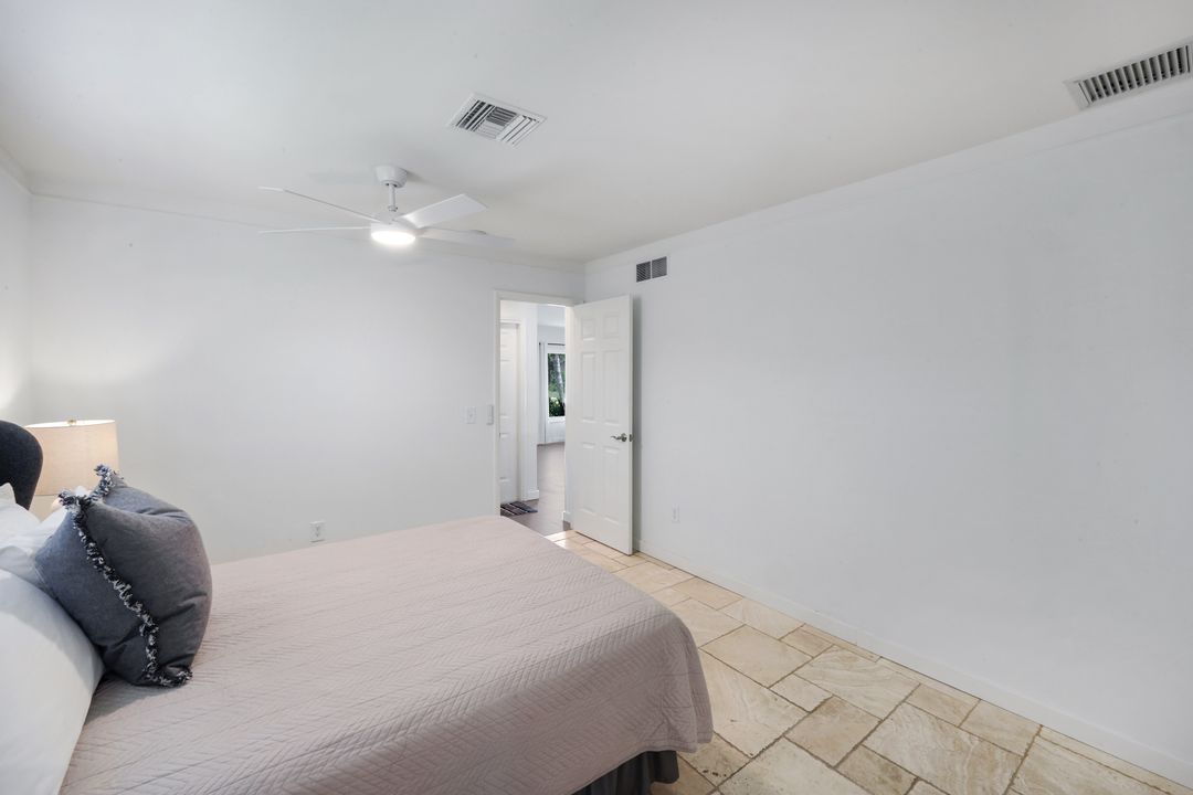 52 1st St, Bonita Springs, FL 34134