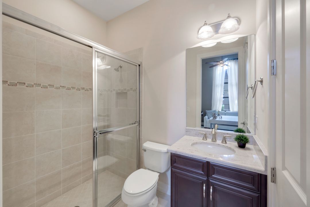 6419 Vivaldi Ct, Naples, FL 34113