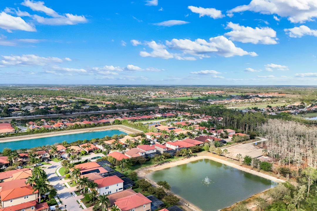 16357 Aberdeen Wy, Naples, FL 34110