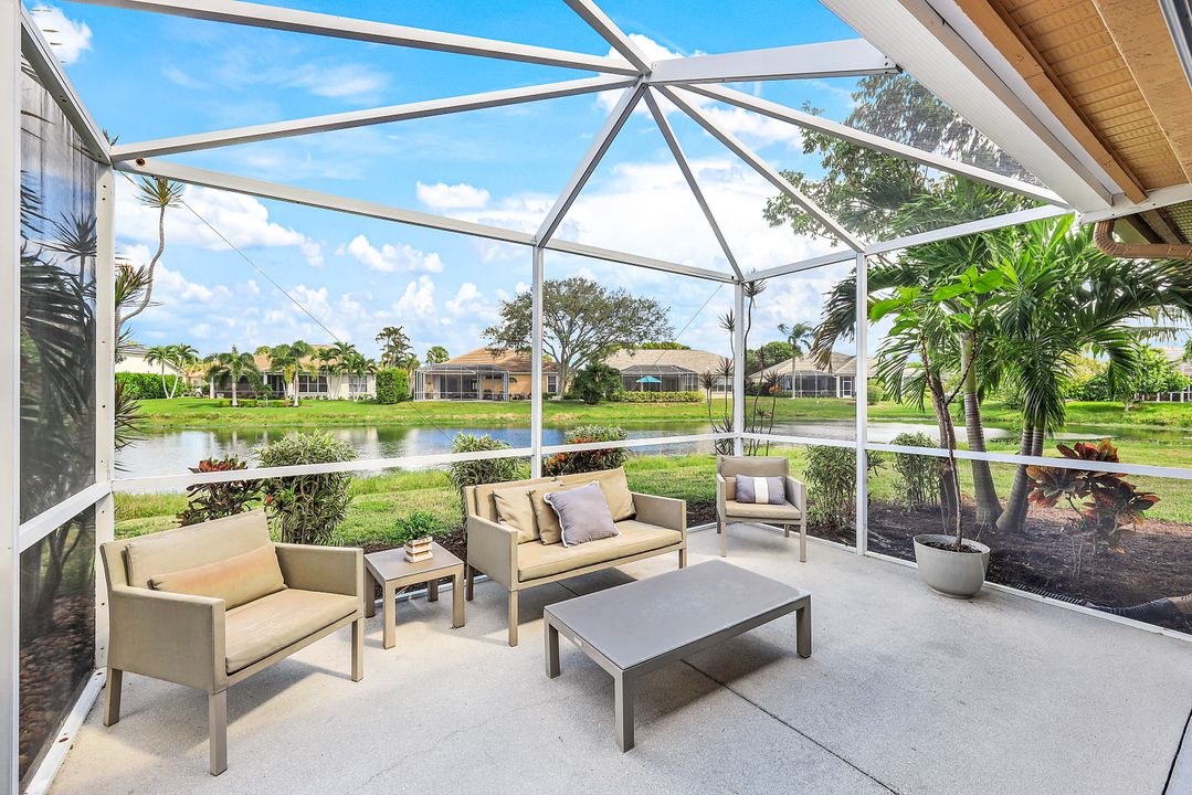 2520 Grove Isle Ct, Naples, FL 34109