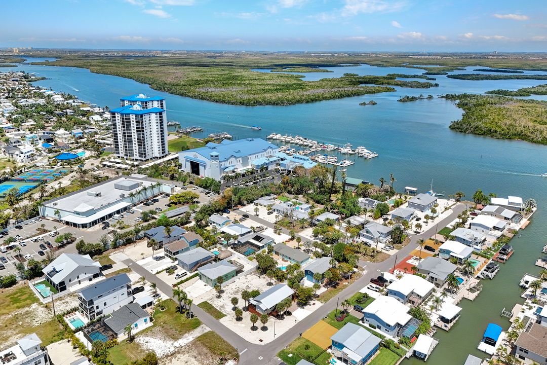 4830 Coquina Rd, Fort Myers Beach, FL 33931