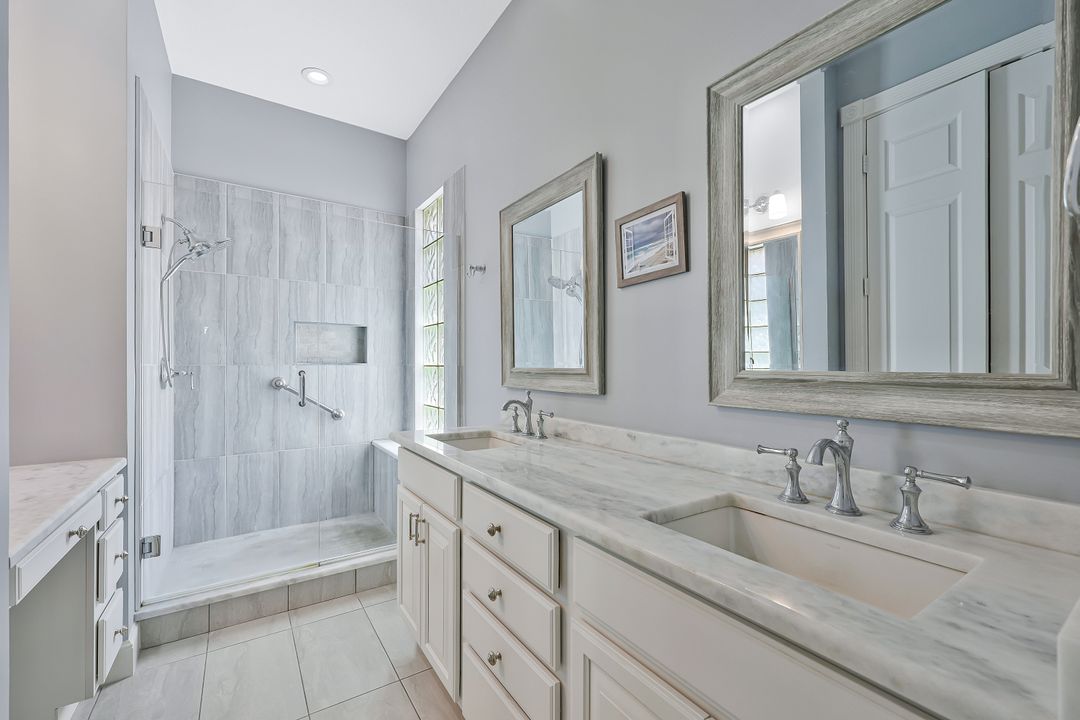3964 Upolo Ln, Naples, FL 34119