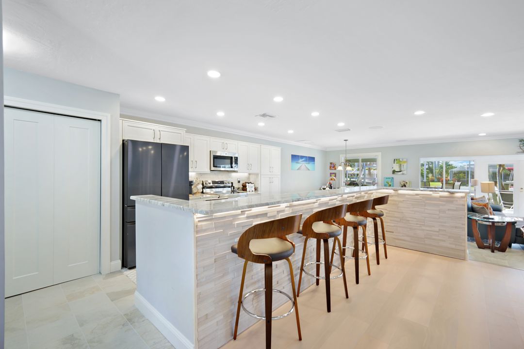 120 SW 54th St, Cape Coral, FL 33914