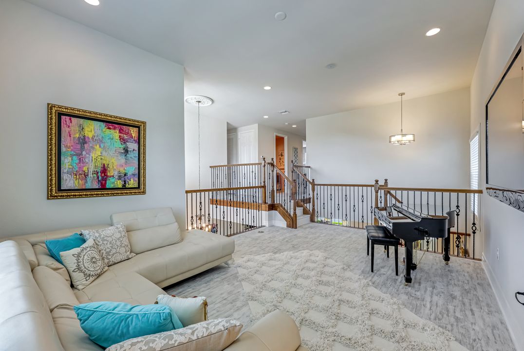 6582 Monterey Point, Naples, FL 34105