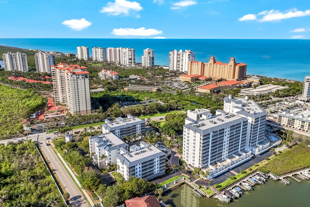 400 Flagship Dr #602, Naples, FL 34108