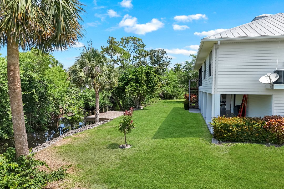 27136 Belle Rio Dr, Bonita Springs, FL 34135