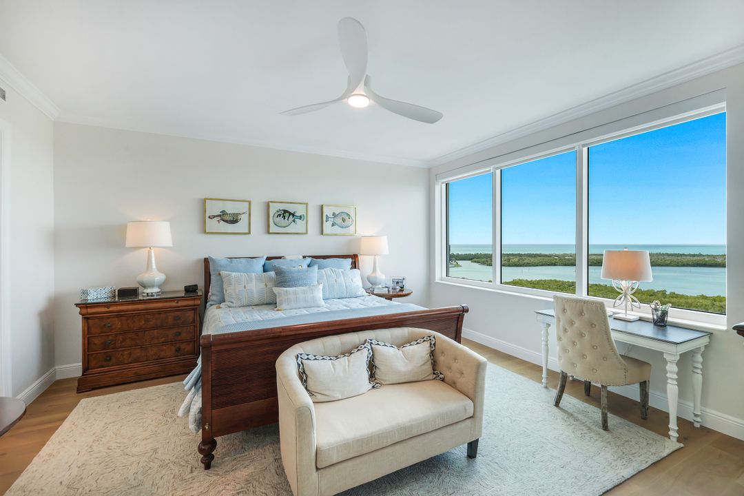 275 Indies Way #1202, Naples, FL 34110