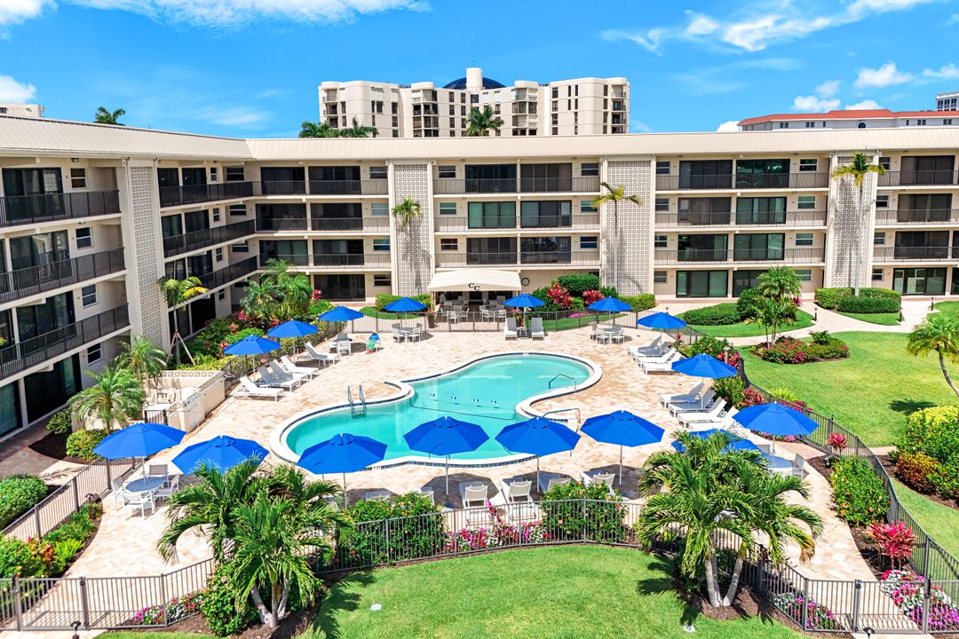 3200 Gulf Shore Blvd N #112, Naples, FL 34103