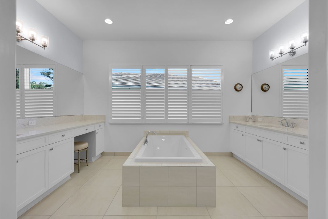 12338 Lavender Ave, Naples, FL 34120