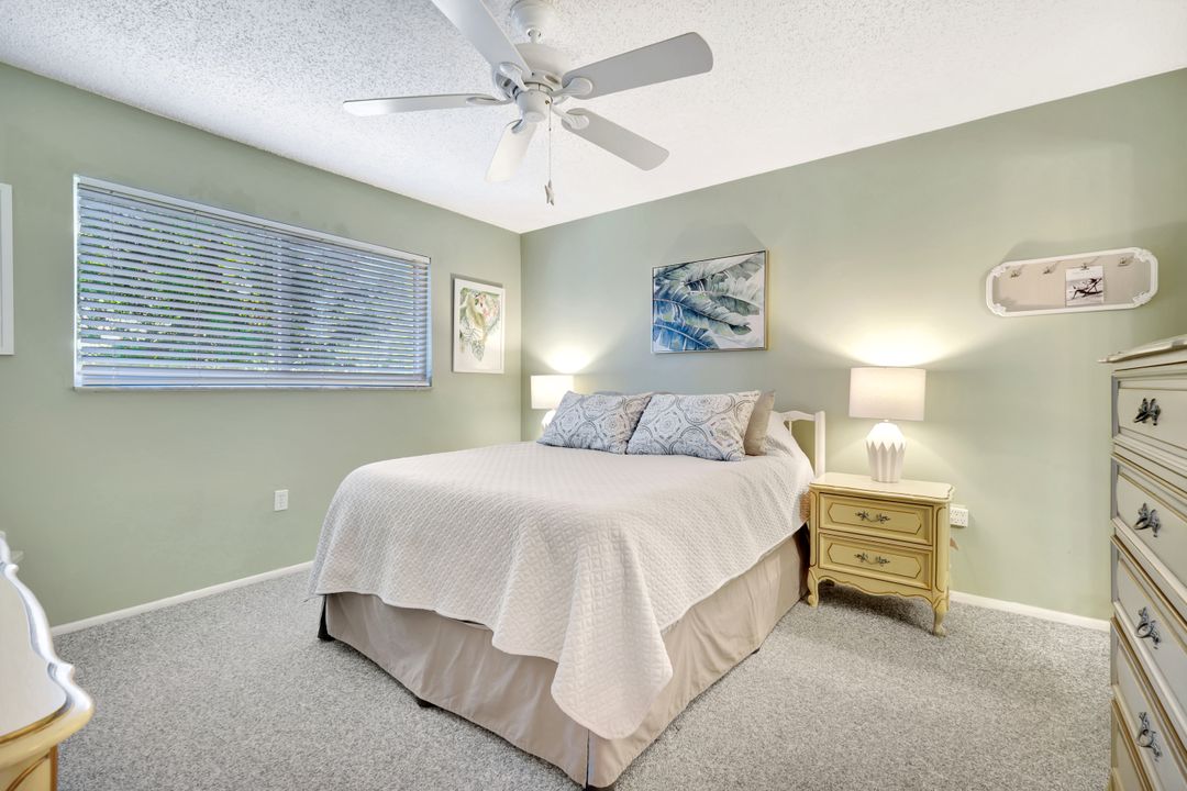 170 Turtle Lake Ct #304, Naples, FL 34105