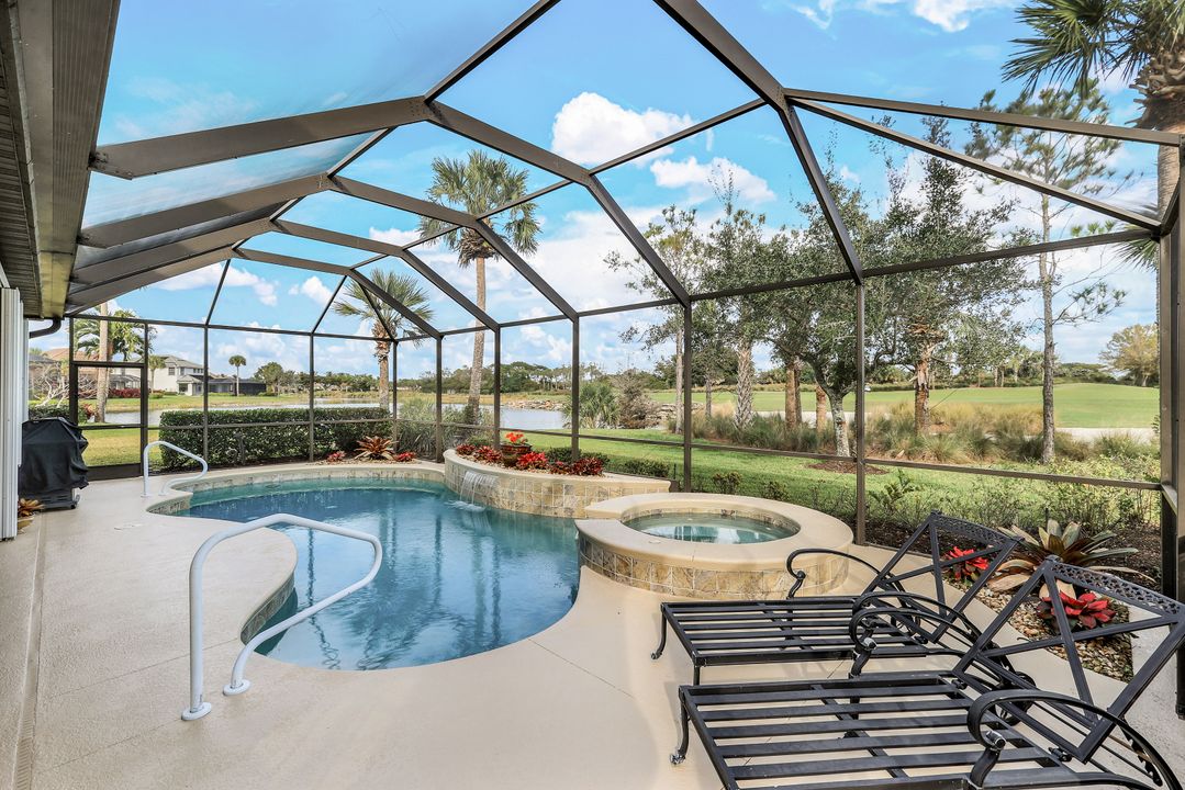 9175 Shale Ct, Naples, FL 34120