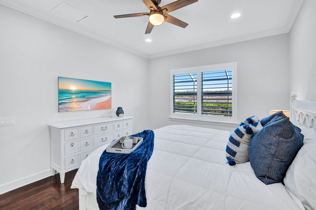 9311 Fieldstone Ln, Naples, FL 34120