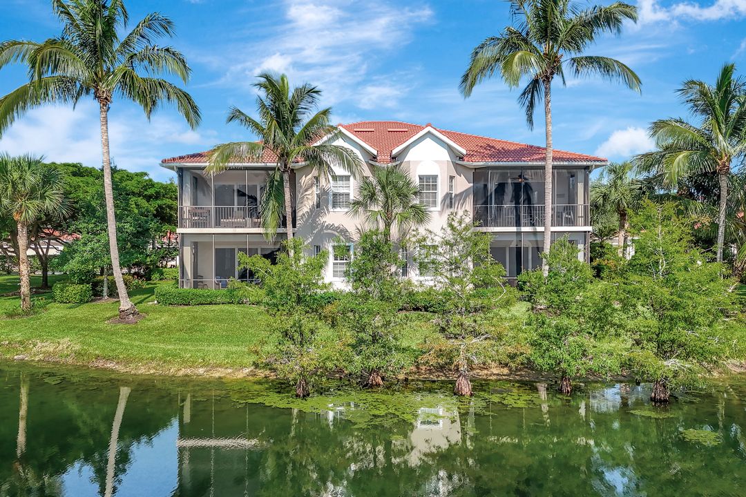 7842 Hawthorne Dr #1703, Naples, FL 34113