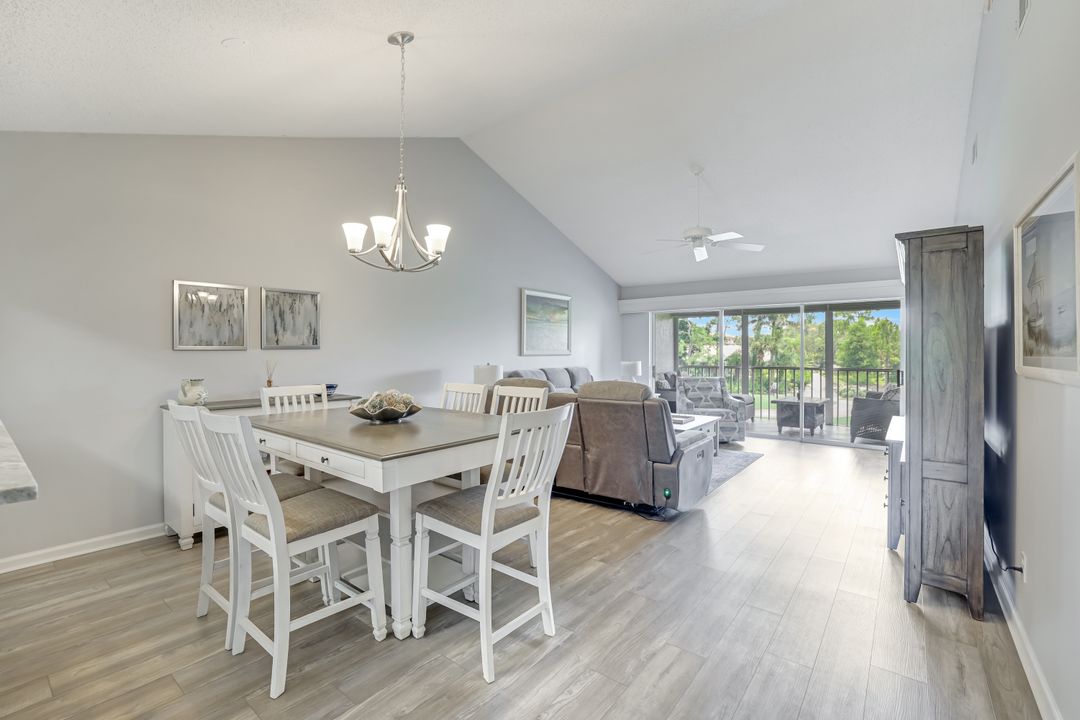 6860 Dennis Cir #K-204, Naples, FL 34104