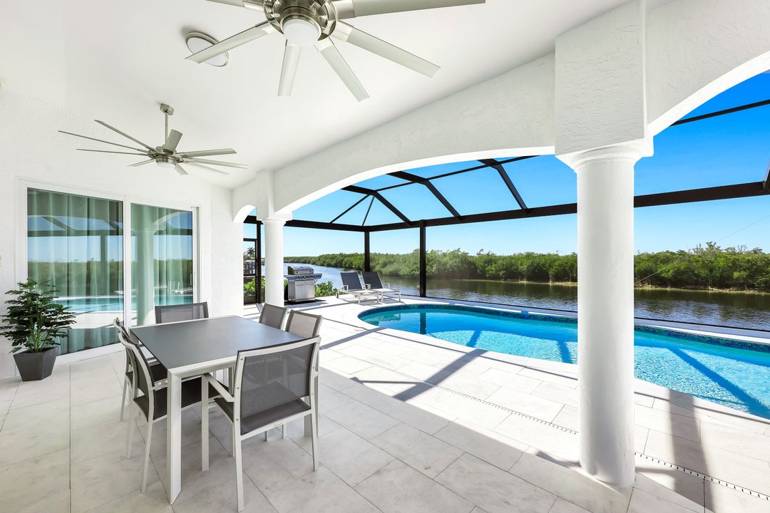 3624 Surfside Blvd, Cape Coral, FL 33914