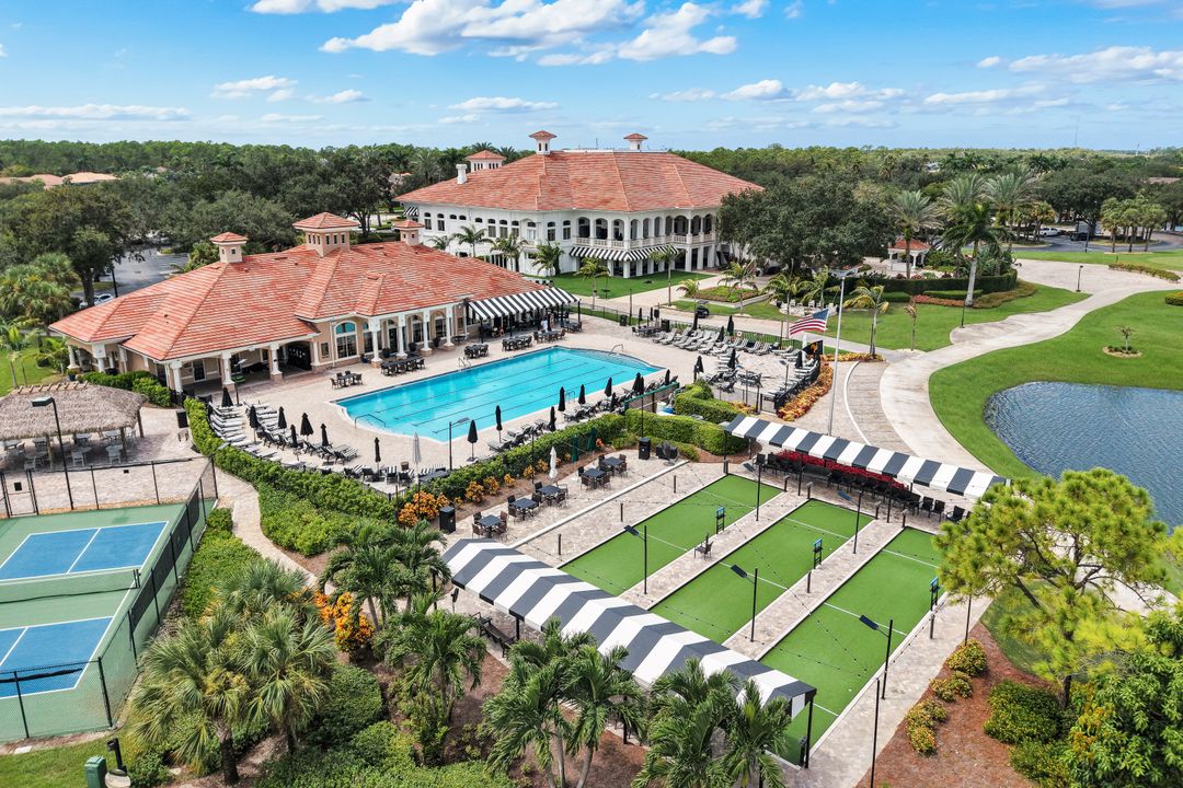 5936 Sand Wedge Ln #1604, Naples, FL 34110