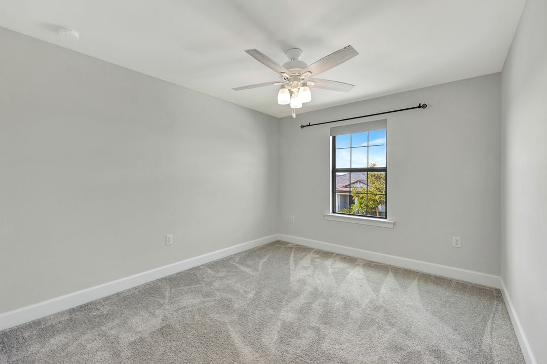 9034 Bexley Dr, Fort Myers, FL 33967
