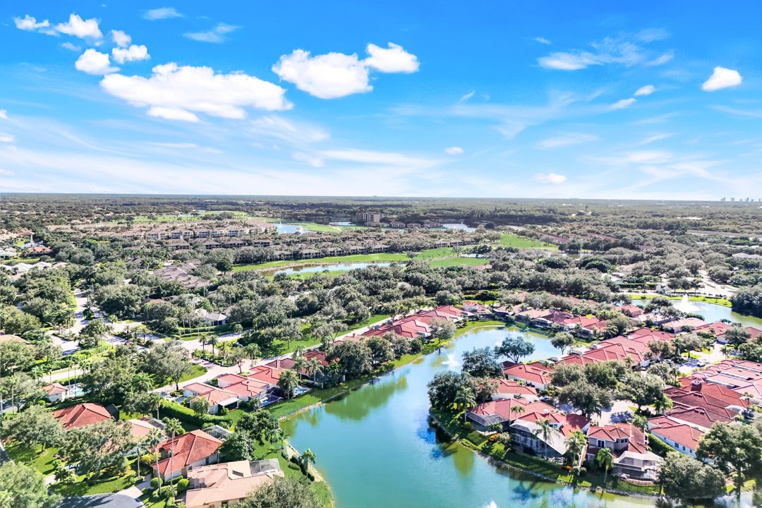 915 Fountain Run, Naples, FL 34119