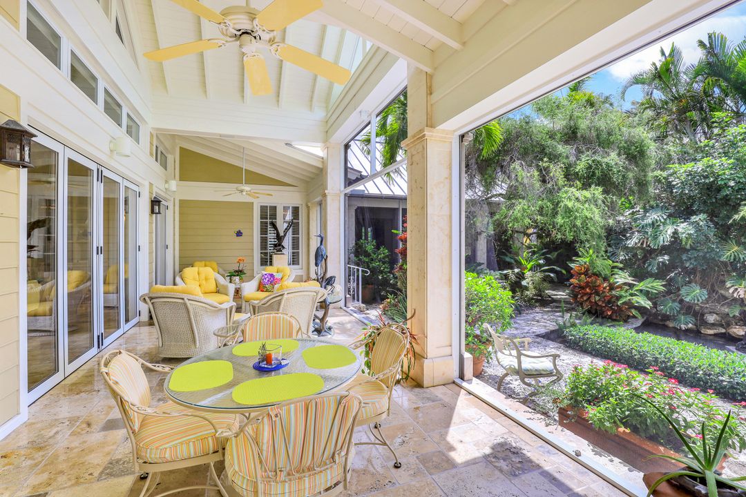 266 15th Ave S, Naples, FL 34102
