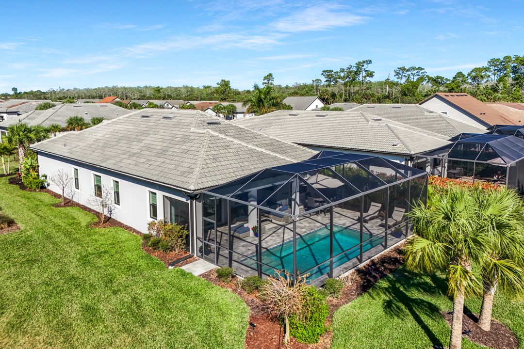 9772 Willet Ct, Naples, FL 34120