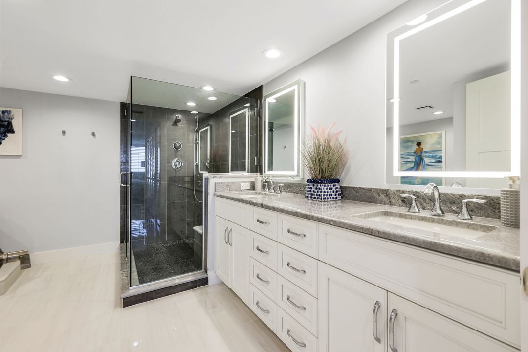 5601 Turtle Bay Dr #1802, Naples, FL 34108