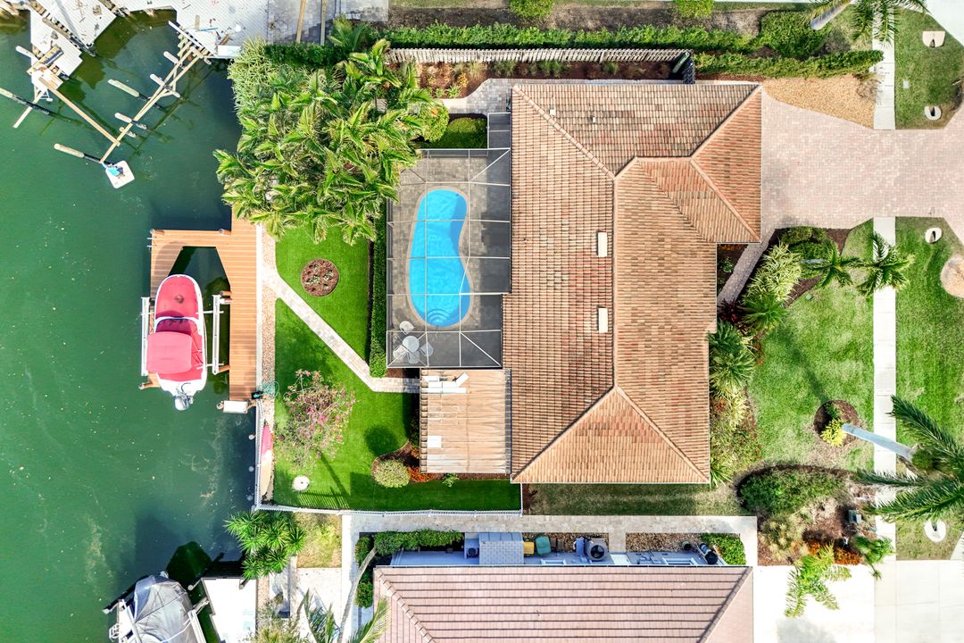 20 Hickory Ct, Marco Island, FL 34145