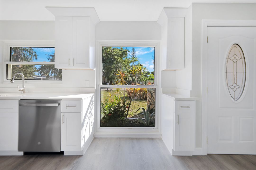 247 SE 46th St, Cape Coral, FL 33904