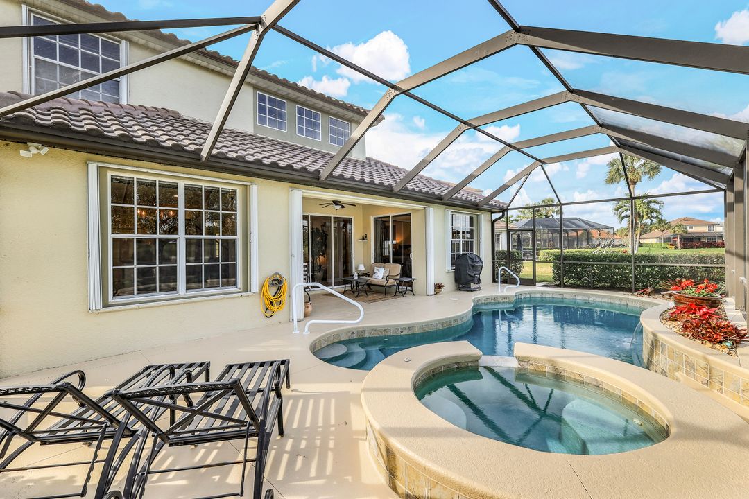 9175 Shale Ct, Naples, FL 34120