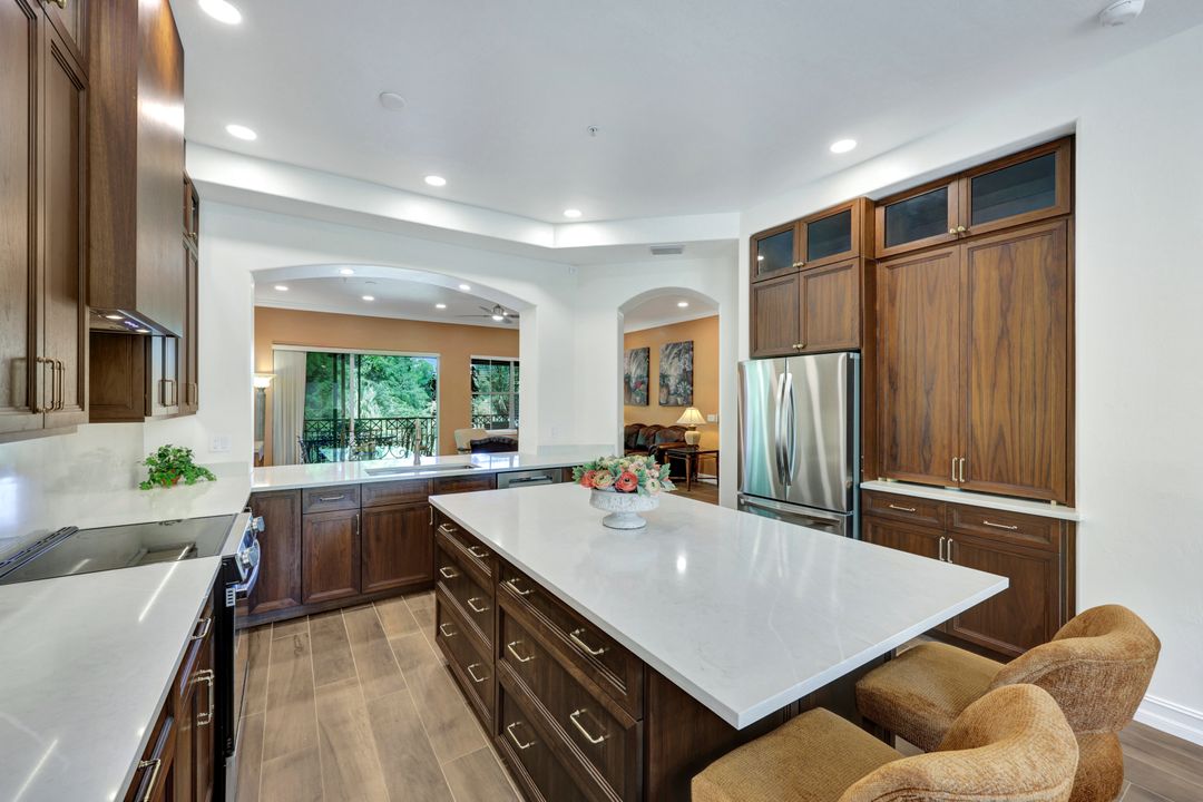 2609 Estrella Dr #1902, Naples, FL 34109