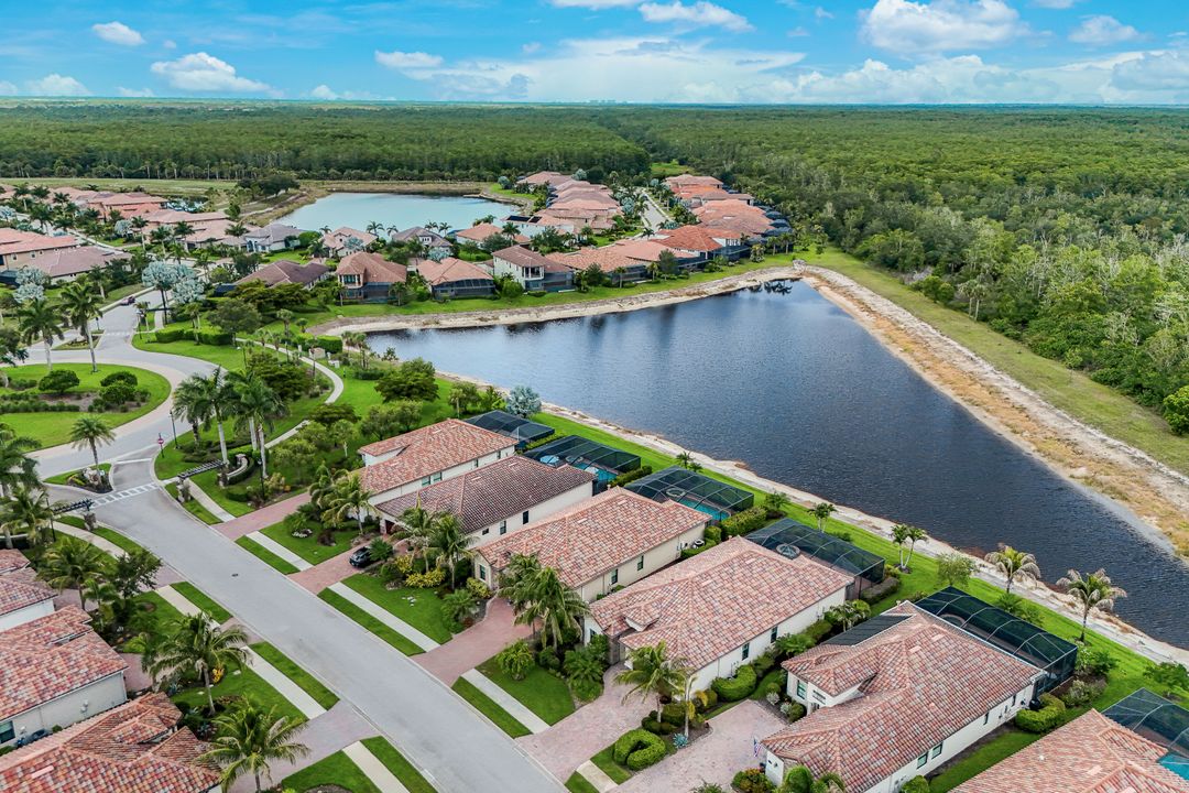 12643 Kinross Ln, Naples, FL 34120