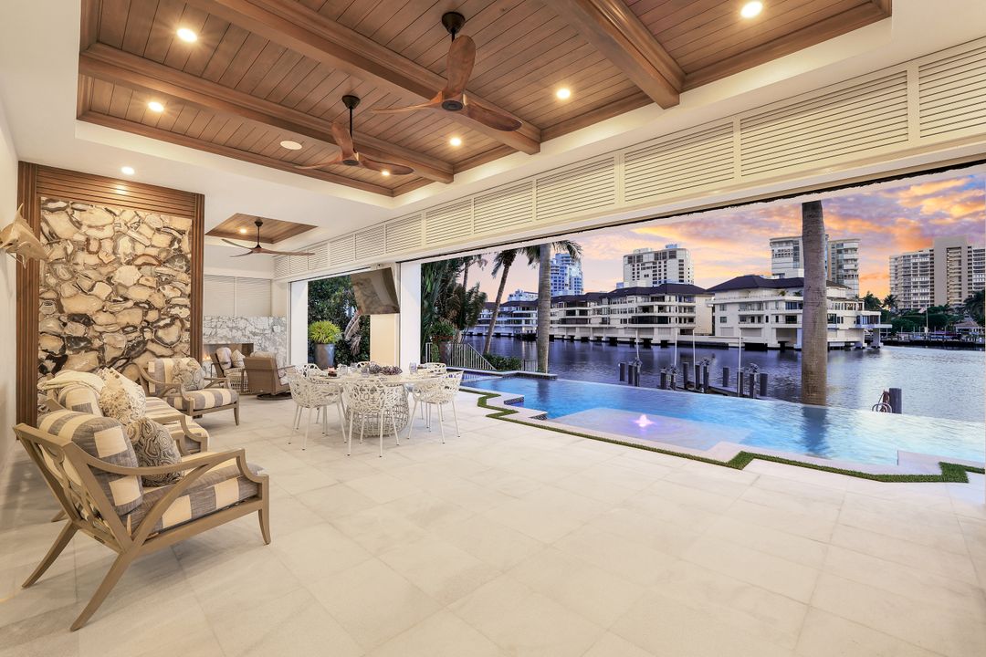 309 Neapolitan Way, Naples, FL 34103