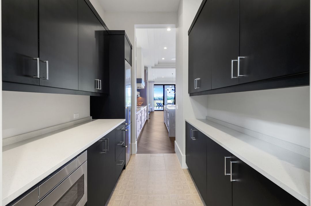 16647 Isola Bella Ln, Naples, FL 34110