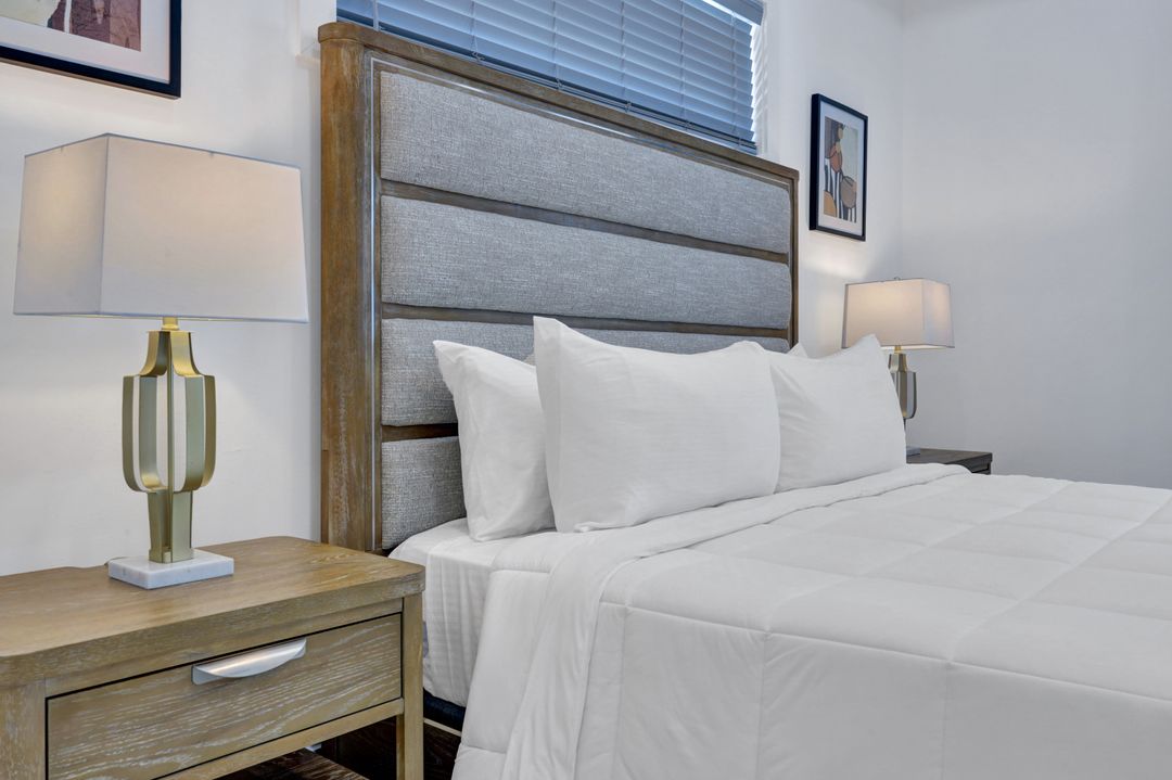 636 NE 8th Terrace, Cape Coral, FL 33909