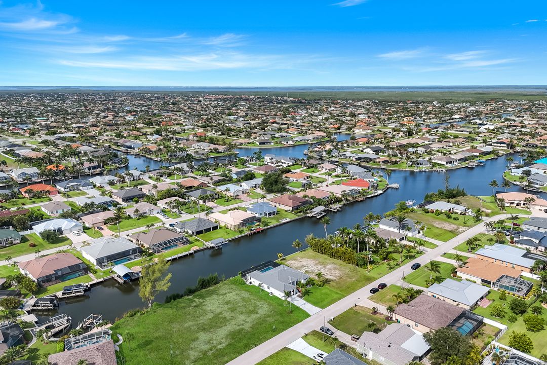 2118 SW 39th Terrace, Cape Coral, FL 33914