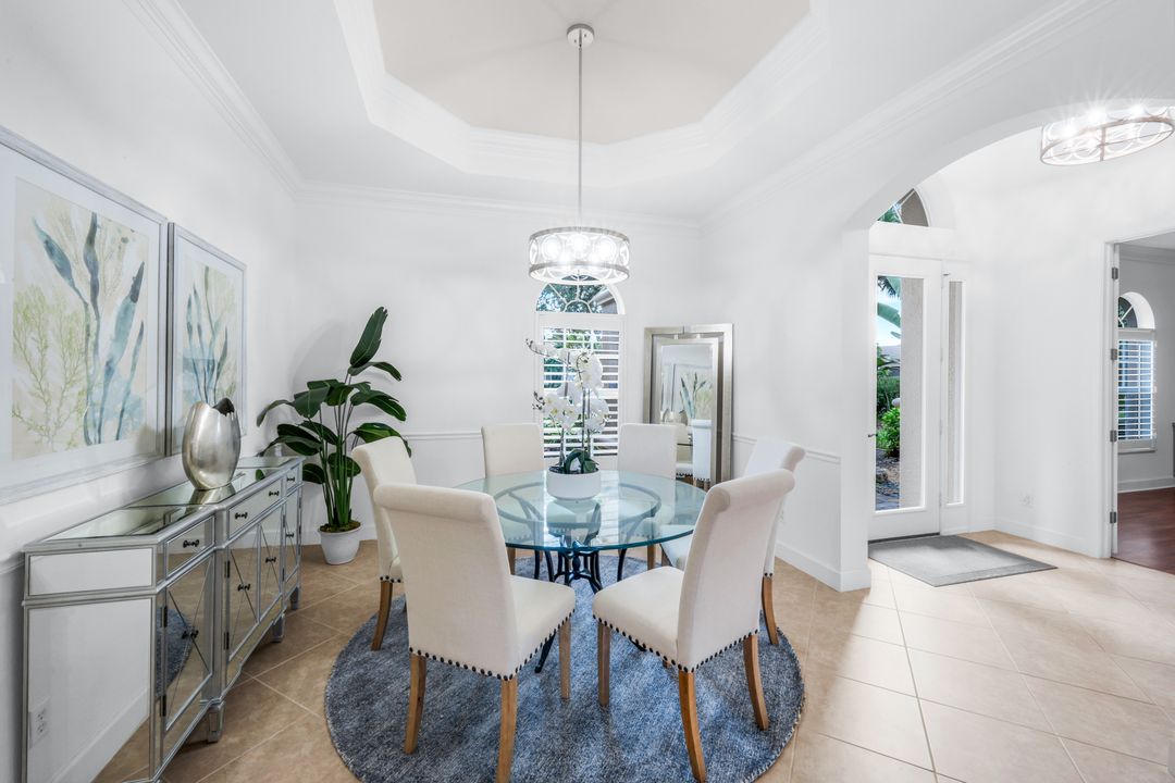 8776 Hideaway Harbor Ct, Naples, FL 34120