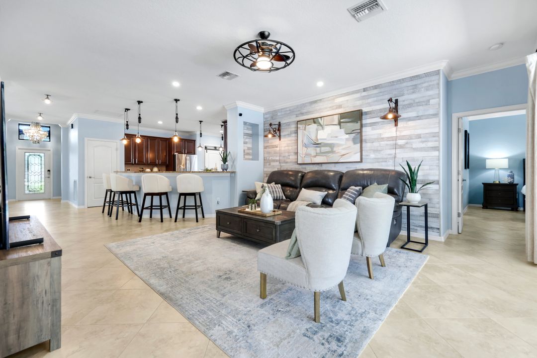 3783 Treasure Cove Cir, Naples, FL 34114