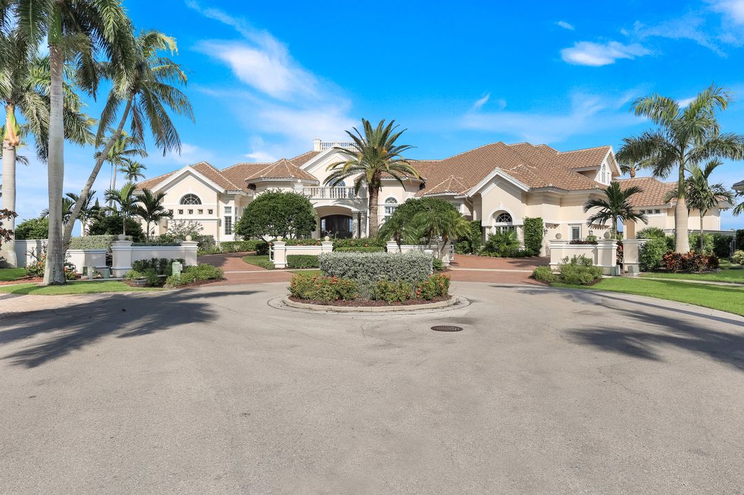 490 Renard Ct, Marco Island, FL 34145