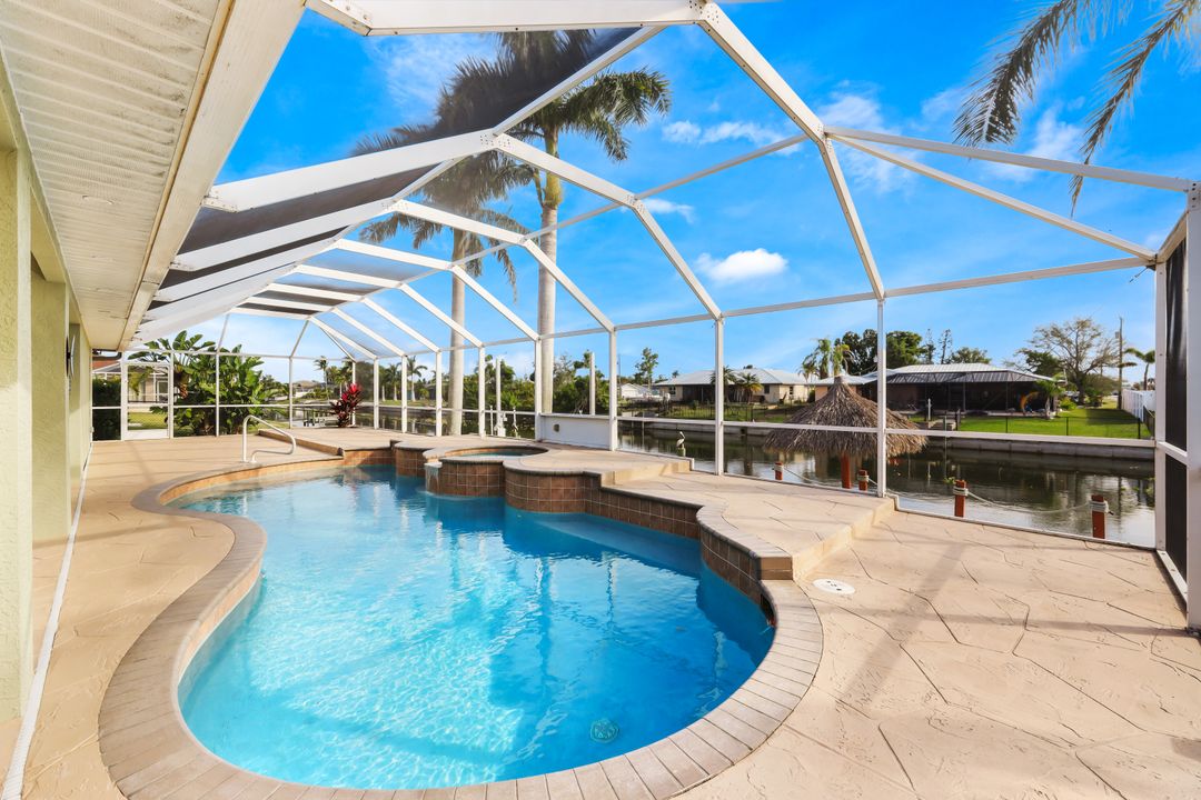 3325 SW 5th Pl, Cape Coral, FL 33914