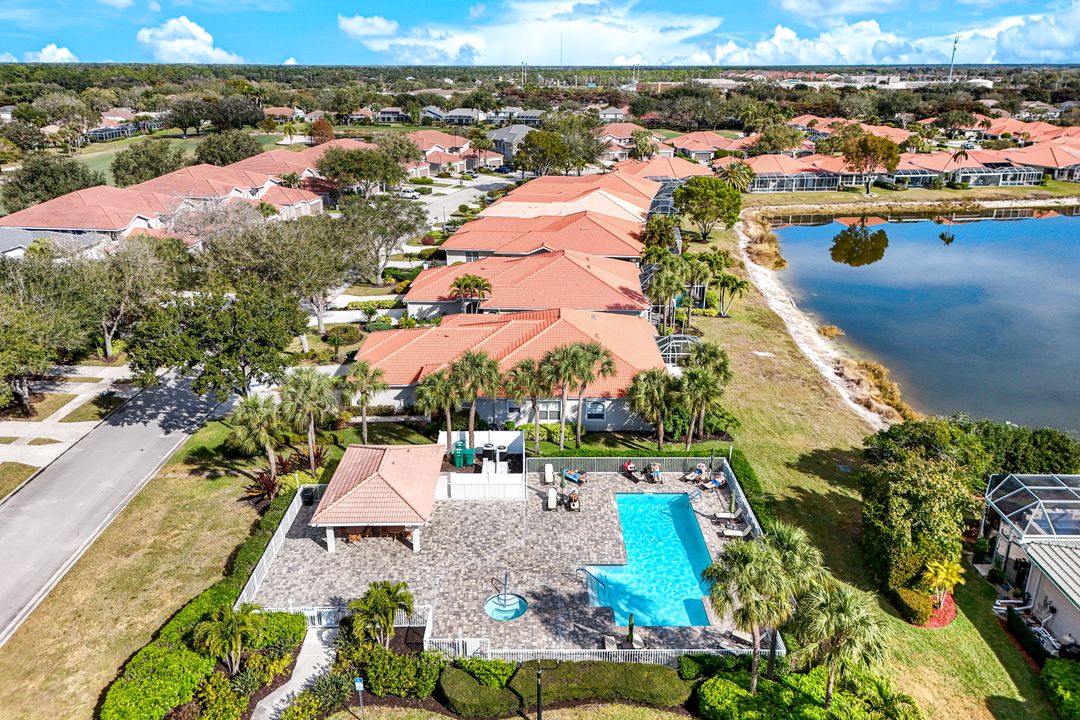 2033 Crestview Way #104, Naples, FL 34119