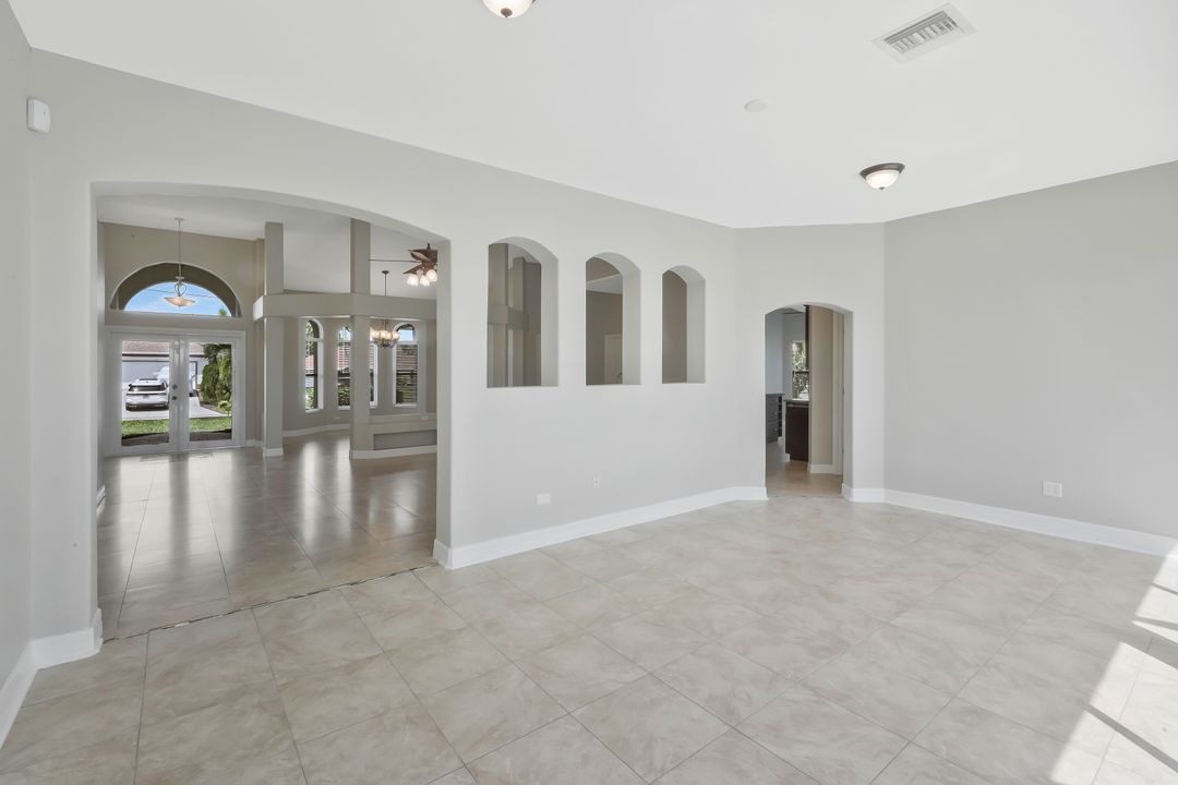 1302 SW 20th St, Cape Coral, FL 33991