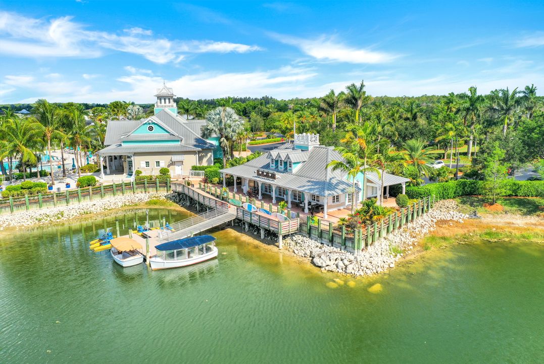 14448 Neptune Ave, Naples, FL 34114