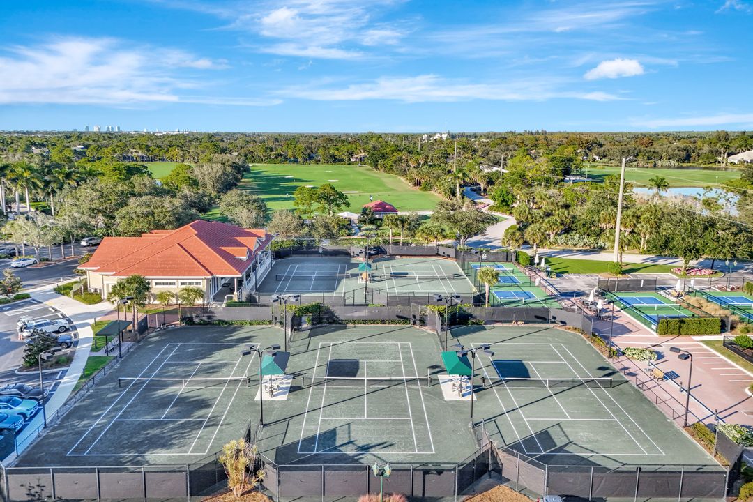 1252 Pocantico Ln, Naples, FL 34110