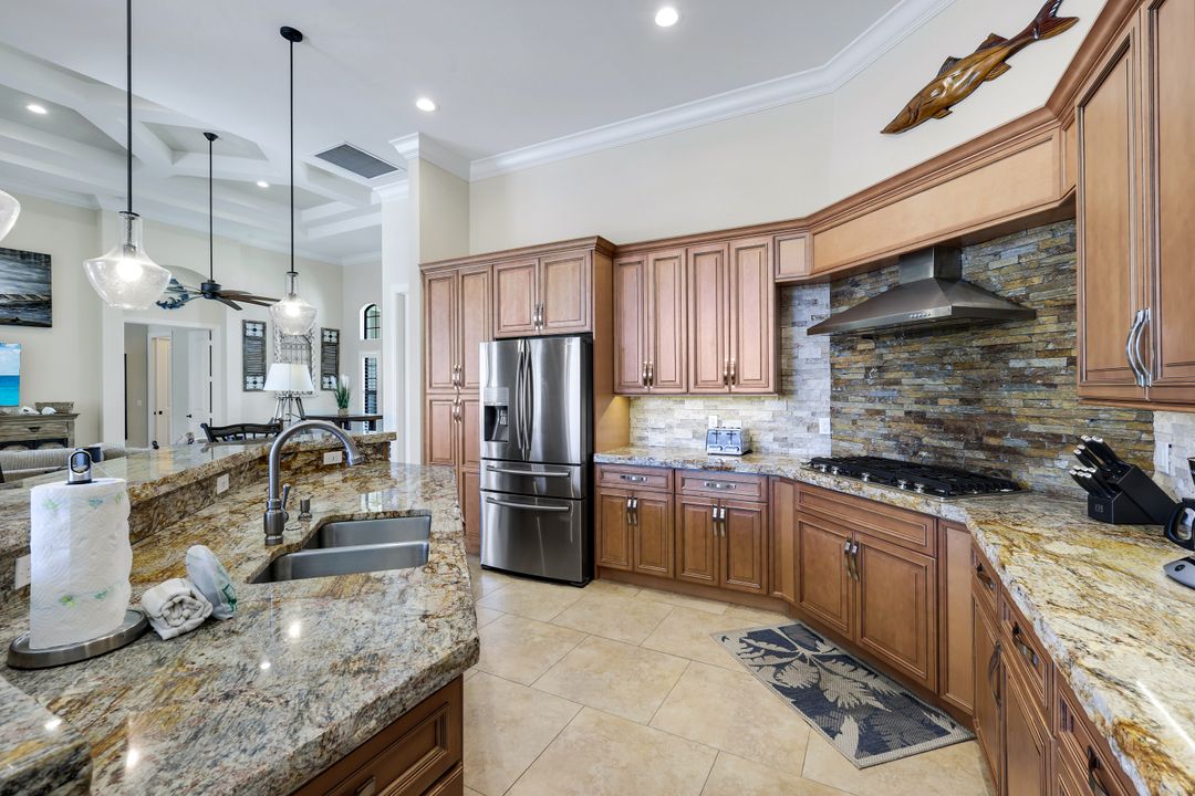 35 Covewood Ct, Marco Island, FL 34145