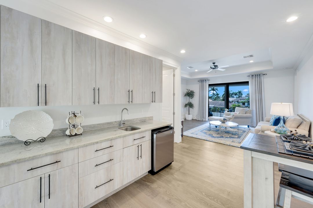 450 Pepperwood Ct, Marco Island, FL 34145