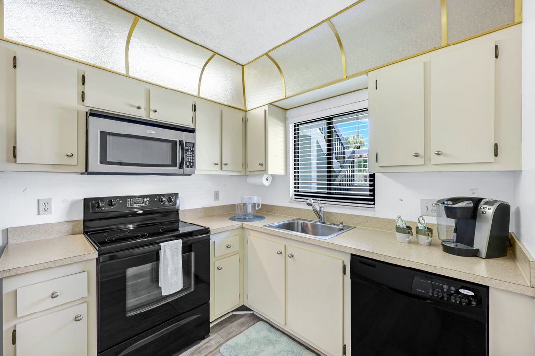 4251 27th Ct SW #103, Naples, FL 34116
