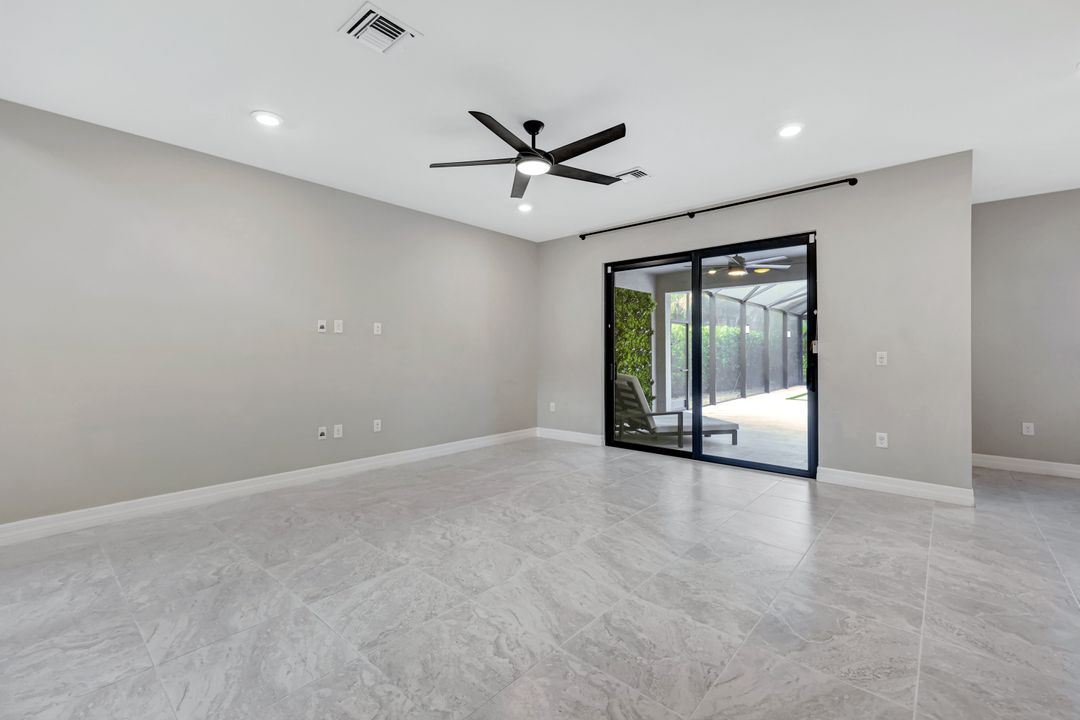7265 Wilton Dr N, Naples, FL 34109