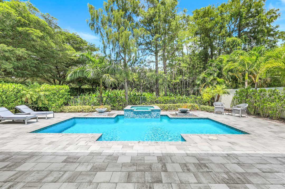 18282 Via Caprini Dr, Miromar Lakes, FL 33913