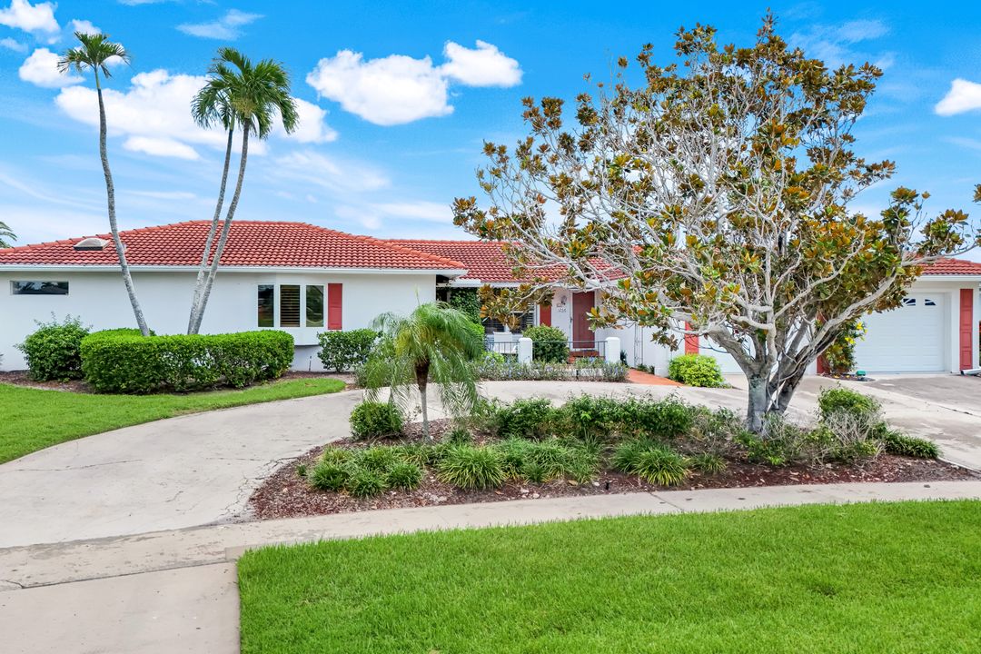 1268 Laurel Ct, Marco Island, FL 34145