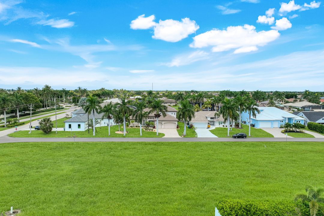 5425 SW 16th Pl, Cape Coral, FL 33914