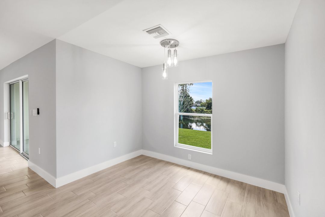2018 NE 33rd Ln, Cape Coral, FL 33909